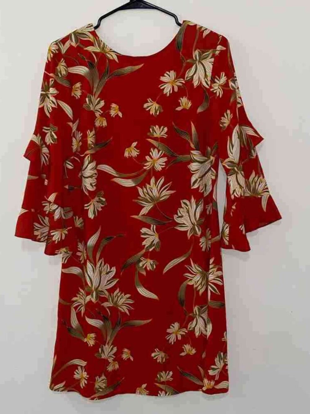 Jaclyn Smith Collection Red White Floral 3/4 Layered Bell Sleeve Dress